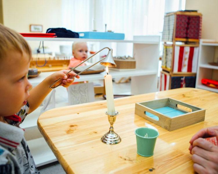 Спички детям игрушка: зачем учить ребёнка зажигать свечу